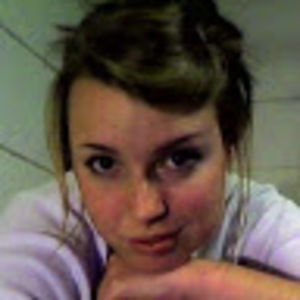 Meet your Posher, Alora